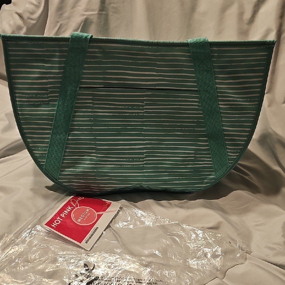 Hirty One Round Utility Tote